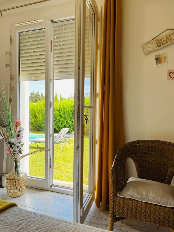 Hotel Un coin tropical en Provence ! LʼIsle-sur-la-Sorgue Exterior foto